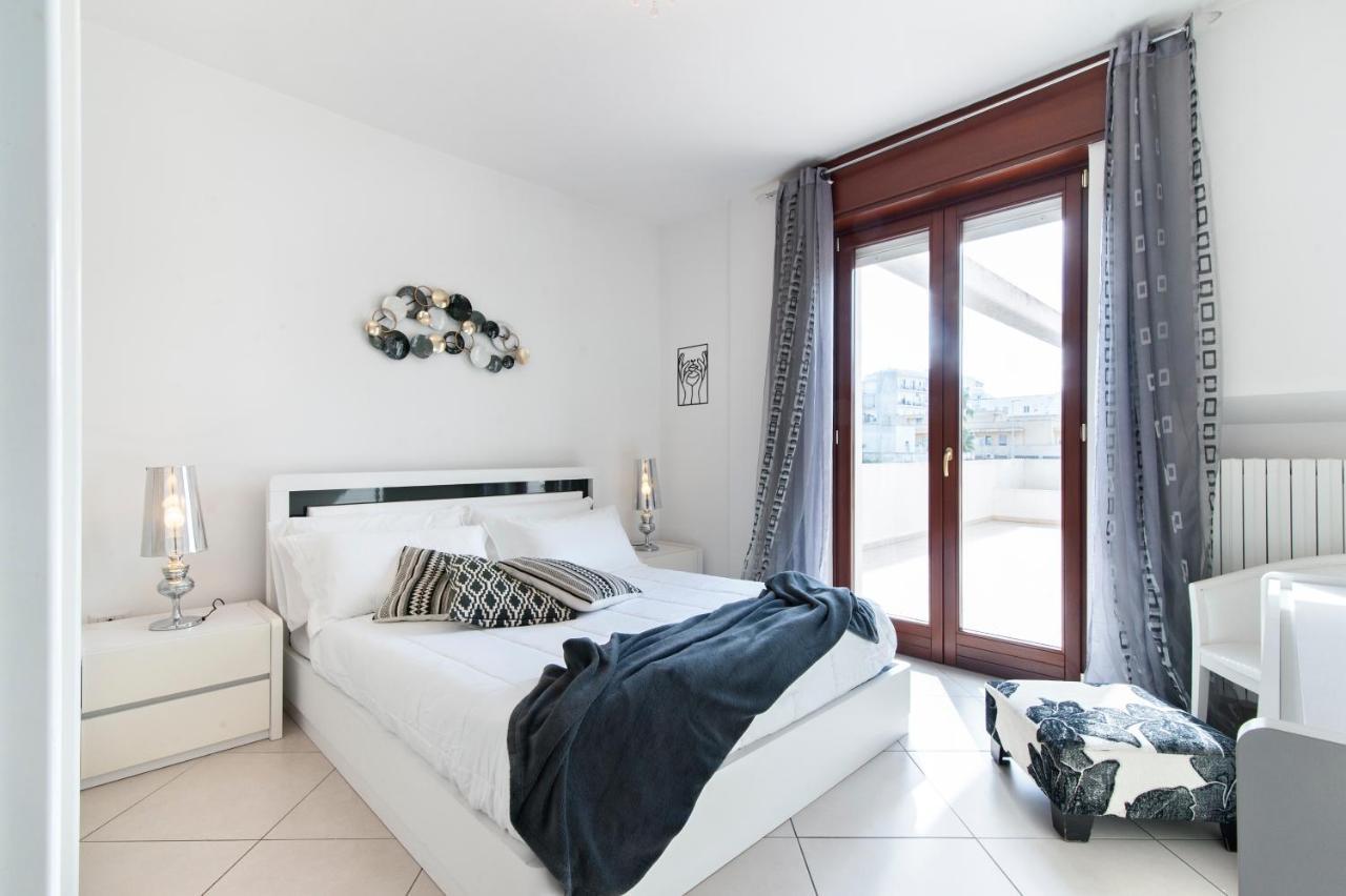 Casa Mabel Terrace - Sit Apartment Lecce Buitenkant foto